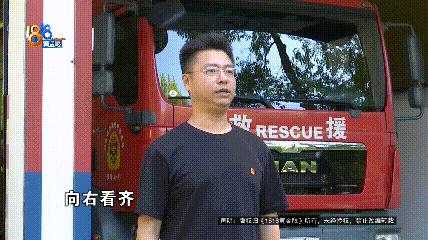 DƬ